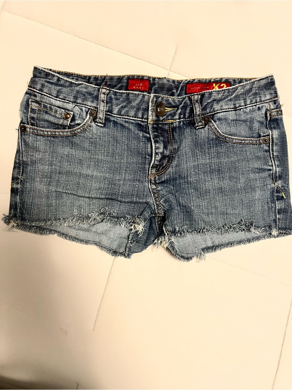 Vintage Express X2 W10 Boot
Denim Cutoff Shorts Size 2R Y2K